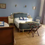 La Brasserie D'hotes De Delphine Saulge
