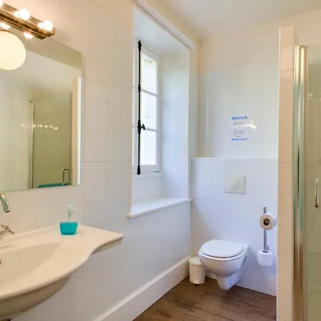 住宿加早餐酒店 La Brasserie D'hotes De Delphine