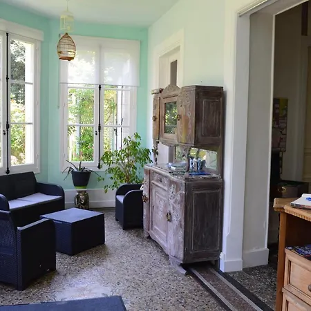 La Brasserie D'hotes De Delphine 3*