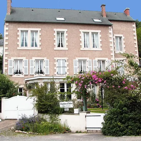 La Brasserie D'hotes De Delphine 3* Saulgé