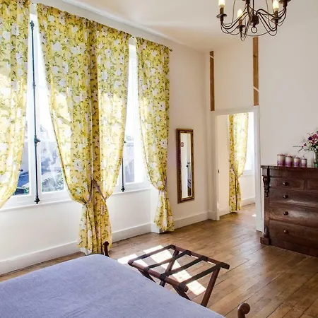La Brasserie D'hotes De Delphine 3*