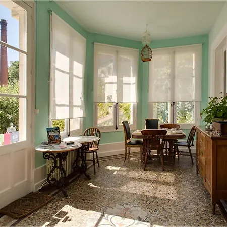 住宿加早餐酒店 La Brasserie D'hotes De Delphine 3*